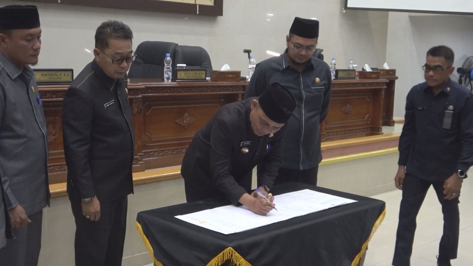 Bupati Inhil : Ranperda RPJMD Merupakan Pondasi Mewujudkan Pembangunan Tepat Sasaran