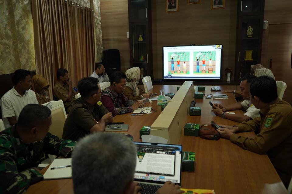 Bupati Inhil Diwakili Asisten II Hadiri Rakor Rutin Pengendalian Inflasi