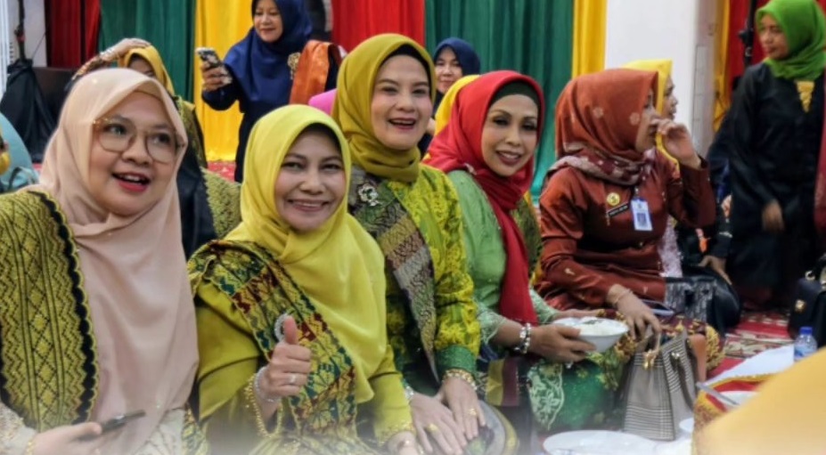 Bupati Inhil: Tahniah Gubernur Riau Abdul Wahid atas Penabalan Gelar Adat Datuk Seri Setia Amanah