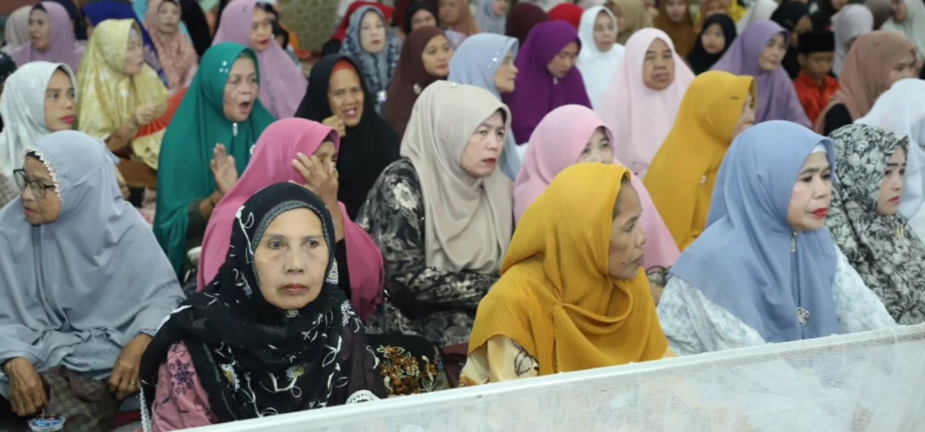 Bupati Inhil Menghadiri Peringatan Maulid Nabi Muhammad SAW Di Masjid Al-Mujahidin Ds. Sei. Luar