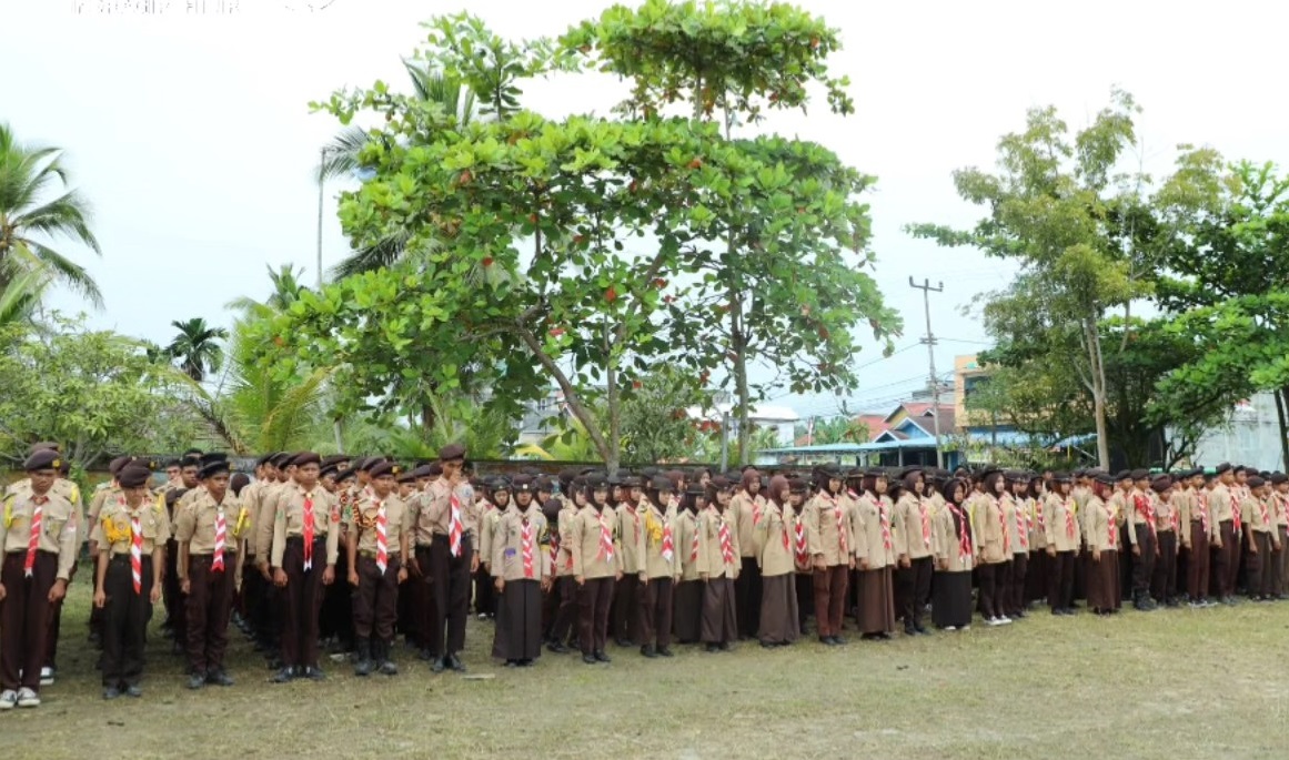 Bupati Inhil Menjadi Irup Sekaligus Membuka Kegiatan Lomba Dalam Rangka Hari Pramuka Ke - 64 Tahun 2025