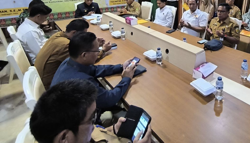 Bupati Inhil Ikuti Rakor Pengendalian Inflasi Bersama Kemendagri Secara Virtual