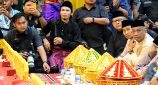 Bupati Inhil: Tahniah Gubernur Riau Abdul Wahid atas Penabalan Gelar Adat Datuk Seri Setia Amanah