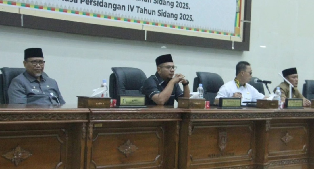 DPRD Inhil Gelar Rapat Paripurna ke-27, Sekda Tantawi Jauhari Wakili Bupati.