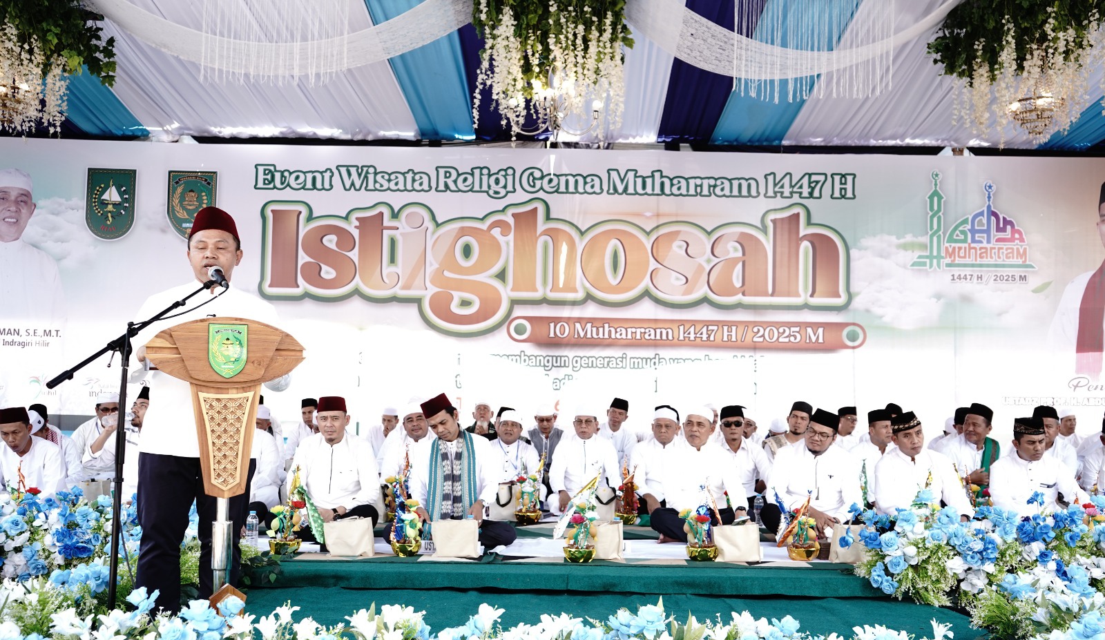 Bupati Inhil Sambut Gubernur Riau saat Hadiri Istighosah Gema Muharram di Tembilahan