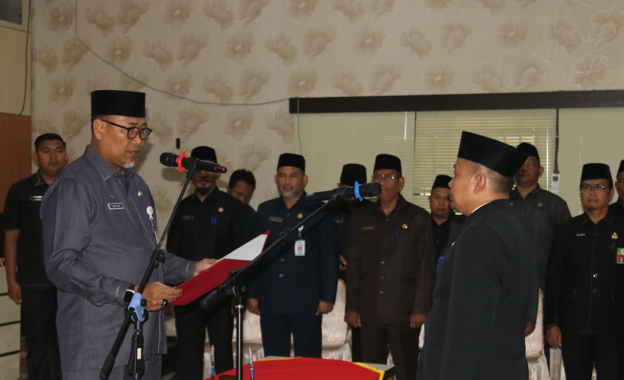 Bupati Inhil Lantik 19 Pejabat Administrator dan Pengawas