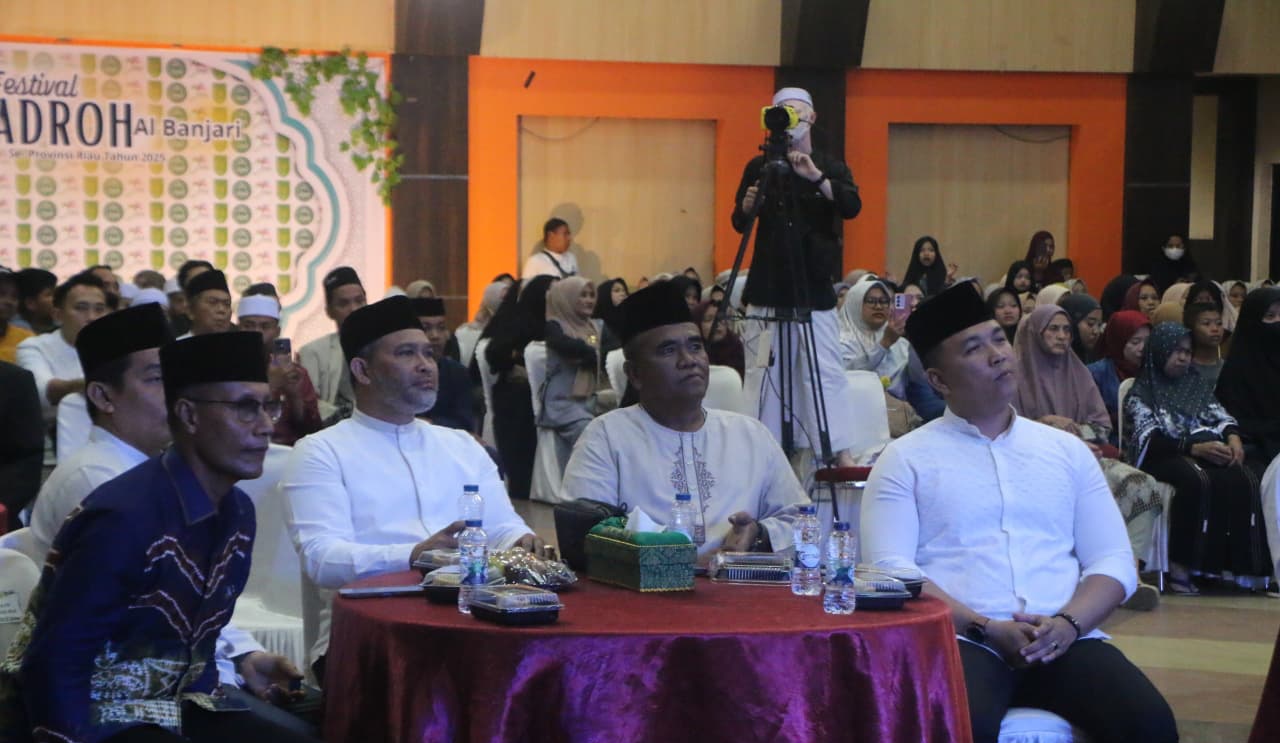Bupati Inhil Resmikan Festival Hadroh Al -Banjari se Provinsi Riau