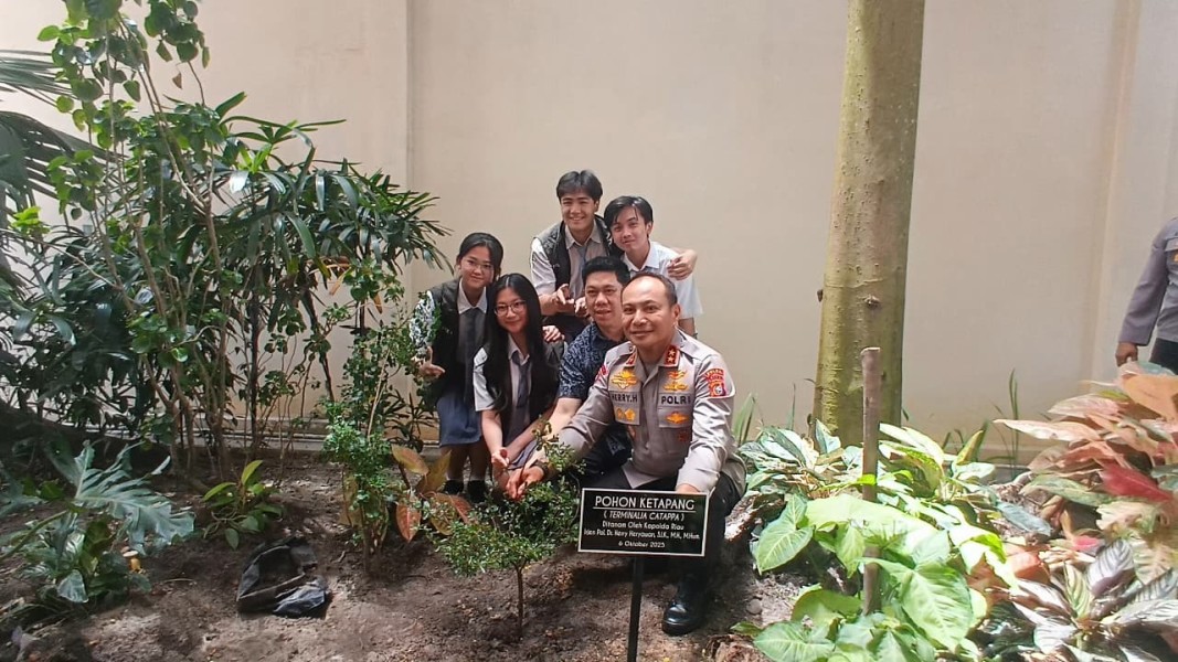 Turun Langsung ke SMA, Kapolda Riau Ajak Pelajar Jadi Pelopor Green Policing