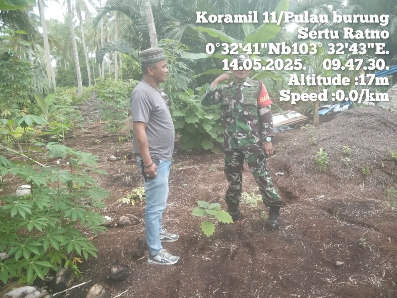 Babinsa Koramil 11/PBR Patroli Cegah Karhutla di Desa Pulau Burung