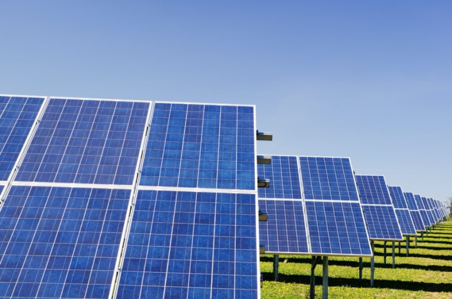 India Peringatkan Dominasi China dalam Transisi Energi Bersih di Tengah Ketegangan Global