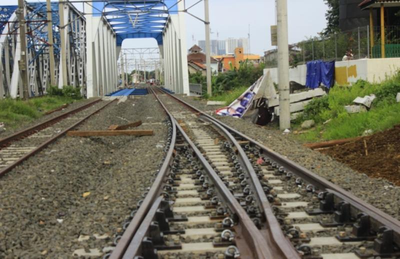 Pembangunan Perumahan untuk Masyarakat Berpenghasilan Rendah Dekat Jalur Kereta Api: Solusi Hemat dan Praktis