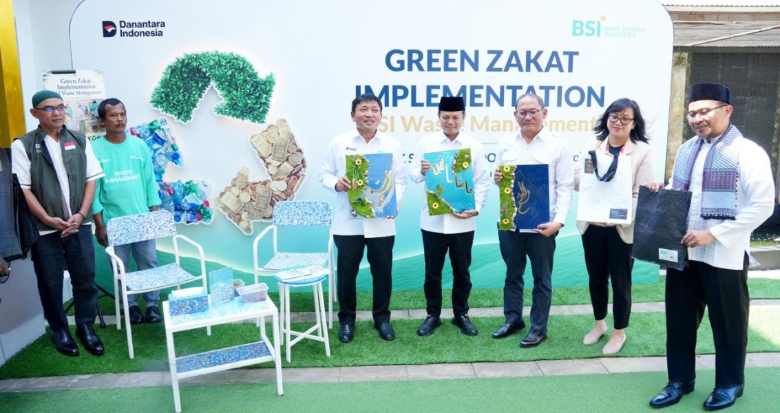 Lewat Implementasi Green Zakat, BSI Ajak Masyarakat Ubah Sampah Jadi Emas