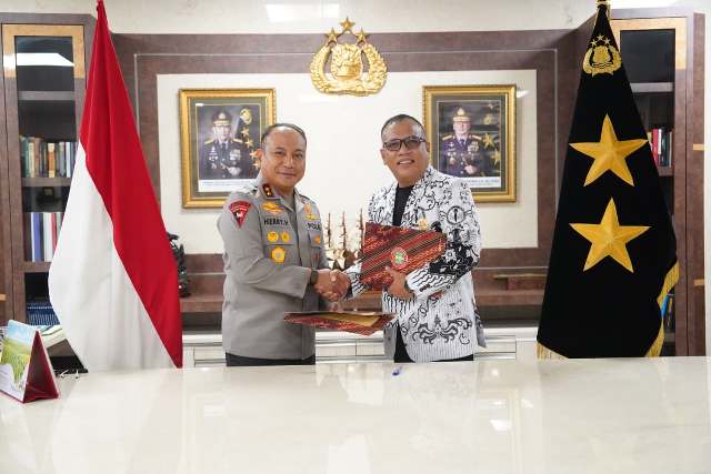 PGRI dan Polda Riau Resmi Kerja Sama Perlindungan Hukum Guru