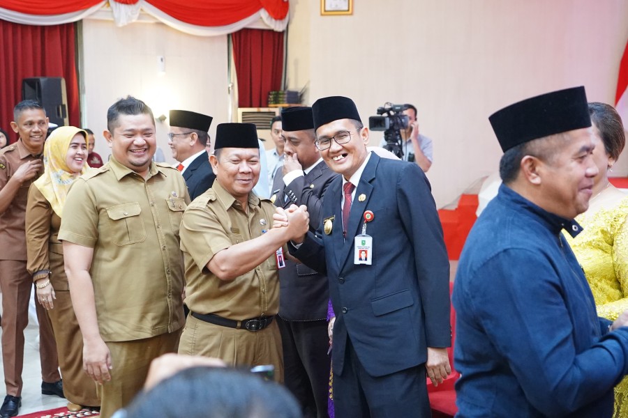 Pj Gubernur Riau Lantik 6 Pjs Kepala Daerah di Riau, Termasuk Pelalawan