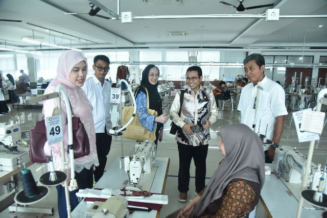 Dorong Pendidikan Vokasi di Daerah, Hendry Munief Minta Pemerintah Perkuat Beasiswa hingga CSR Industri