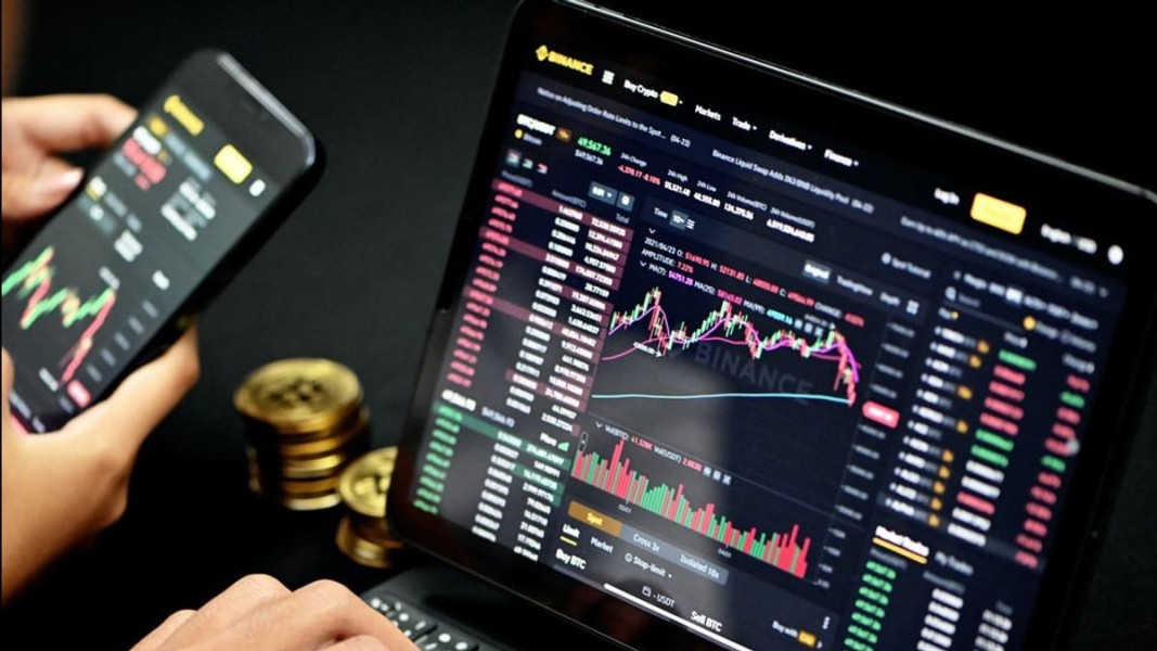 Daftar 7 Platform Simulasi Saham Online Terbaik 2024