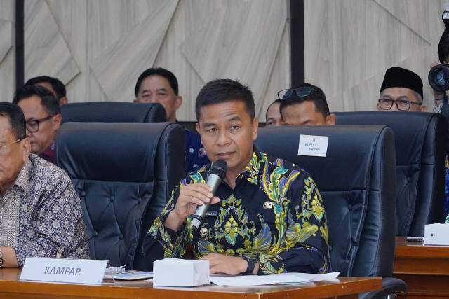 Bupati Kampar H. Ahmad Yuzar Hadiri Rapat Koordinasi Perencanaan Pembangunan Bersama Gubernur Riau