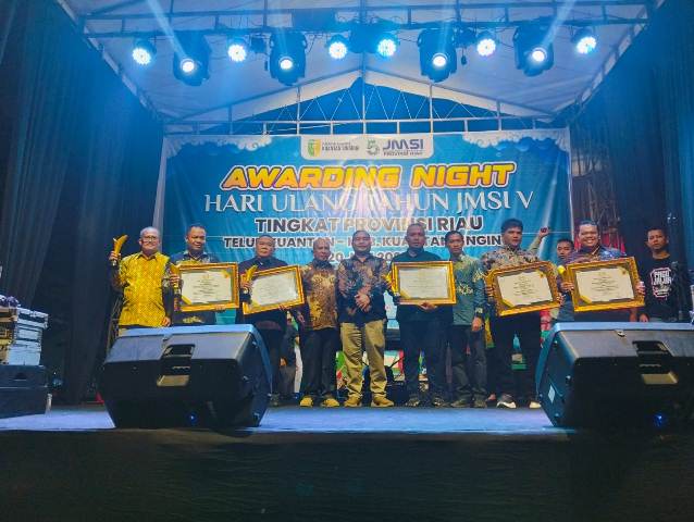 Sabtu Pradansyah Sinurat Terima Penghargaan JMSI Award 2025 di Kuansing