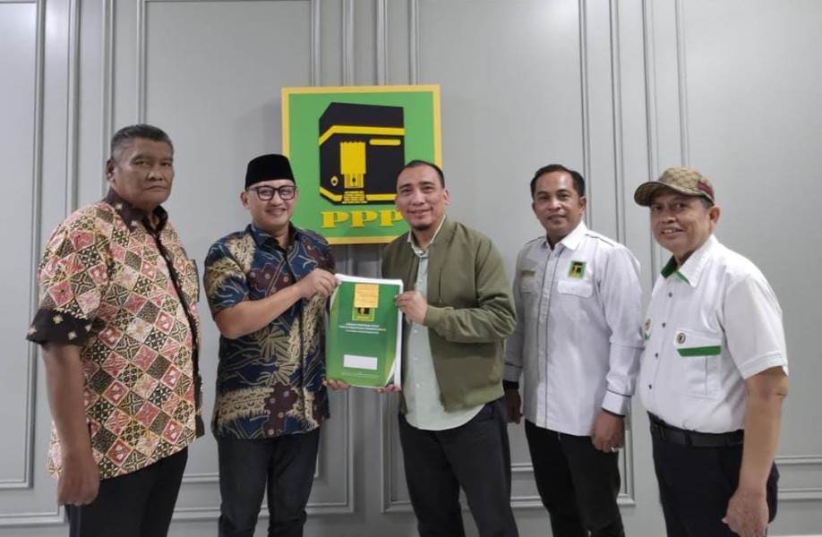 Ikbal Sayuti Terima SK DPP PPP