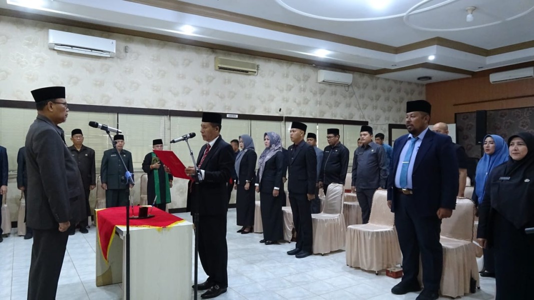 6 Orang Pejabat Administratif dan Pengawas di Lingkungan Pemkab Inhil Dilantik