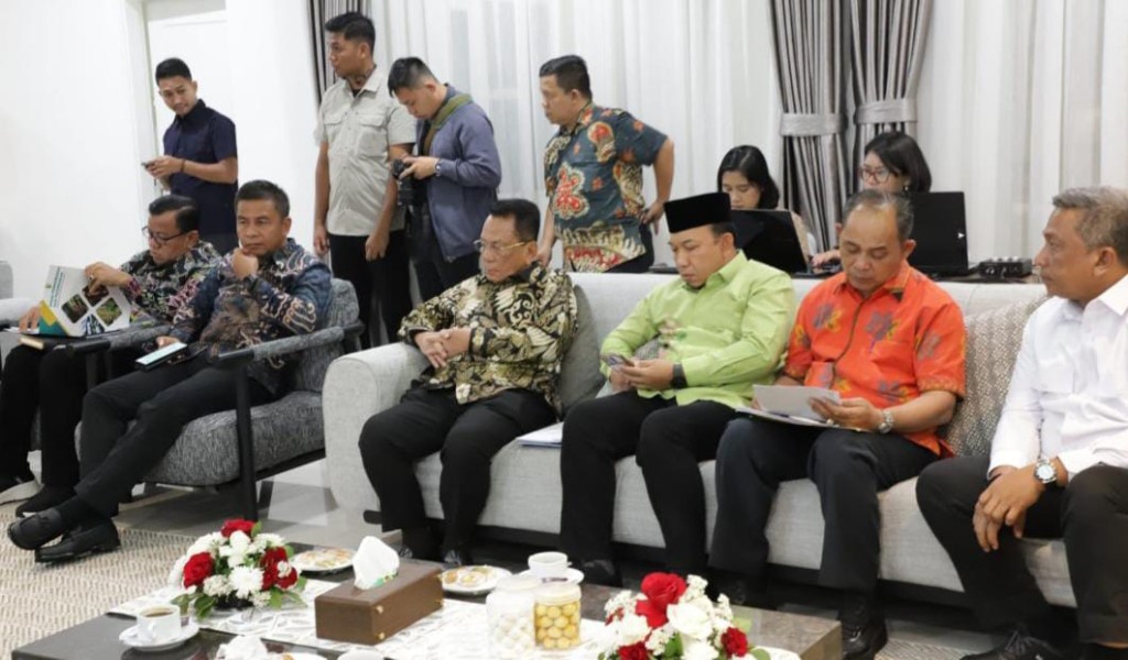 Perjuangkan Status Lahan Masyarakat, Bupati Inhil Audiensi ke Menteri Kehutanan RI