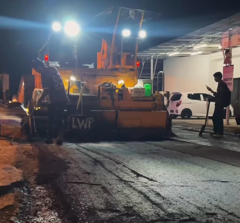 Demi Tingkatkan Infrastruktur Kota, Dinas PUPR Pekanbaru Lakukan Pengaspalan Ulang Jalan Sakuntala