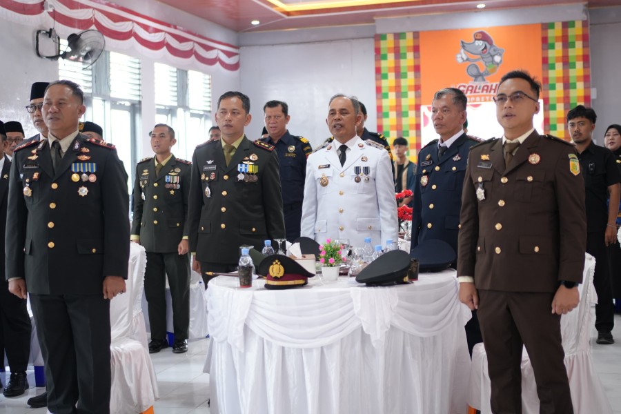 Bupati Herman Ikuti Upacara Detik-Detik Proklamasi HUT ke-81 RI Secara Virtual