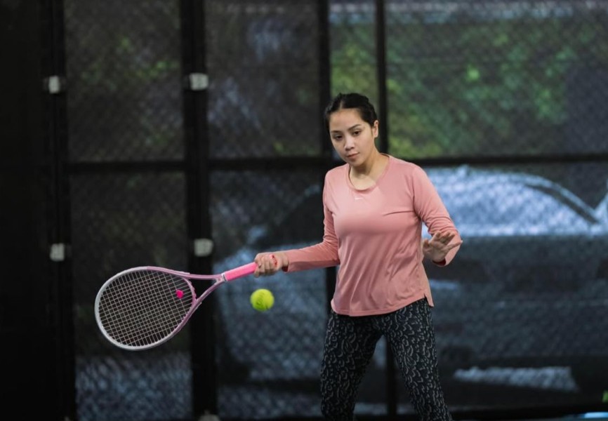 Nagita Slavina Tingkatkan Intensitas Latihan Menyongsong Lagi-Lagi Tenis 2025: Tantang Selebriti Korea Selatan di Arena