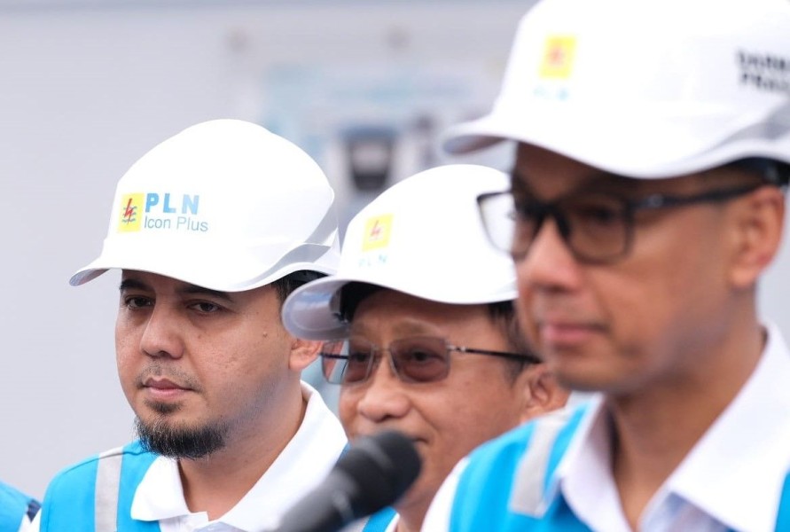 Dukung Ekosistem EV, PLN Icon Plus Perkuat Telekomunikasi Kelistrikan di SPKLU KM 379A Ruas Batang-Semarang