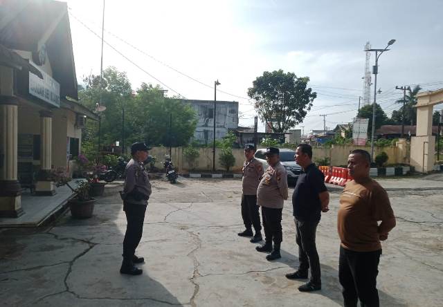 Kapolsek Bandar Sei Kijang Pimpin Langsung Patroli Karhutla dan Penyebaran Maklumat Kapolda Riau