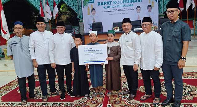 Kepedulian di Bulan Ramadan,  RAPP Berbagi Kebahagian dengan Ribuan Anak Yatim di Riau
