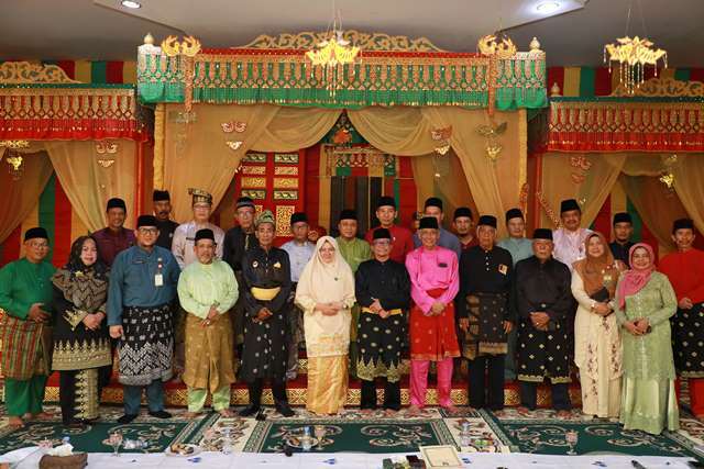 Perkuat Budaya Melayu, Bupati Siak Ingin Foto Sultan Dipasang di Setiap Rumah dan Kantor
