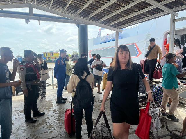 Ribuan Penumpang Padati Pelabuhan Tanjung Harapan Saat Imlek 2026, Kapolres Pastikan Pengamanan Maksimal