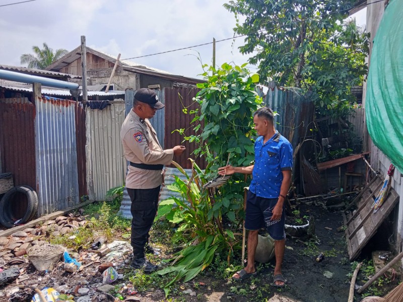 Dari Pekarangan ke Dapur, Aipda Ronal dan Warga Sungai Lokan Tanam Sayur untuk Kemandirian Gizi