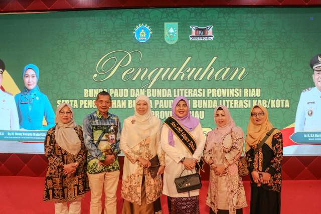Hj. Ismiatun Dilantik sebagai Bunda PAUD dan Literasi Kepulauan Meranti