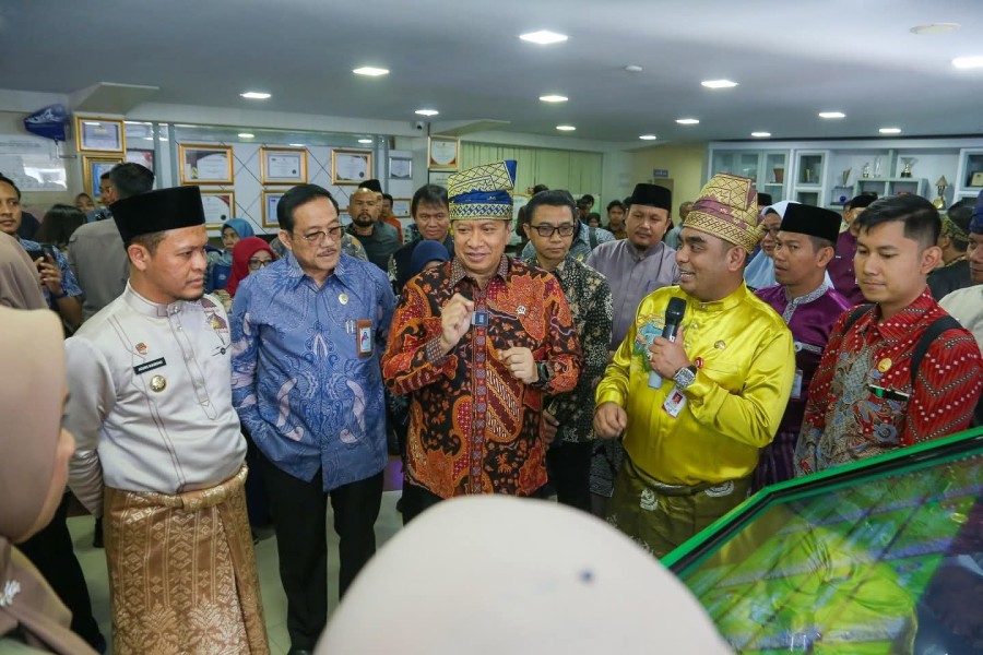 Tinjau MPP Pekanbaru, Wamen PAN-RB Puji Atas Pelayanan Prima ke Masyarakat