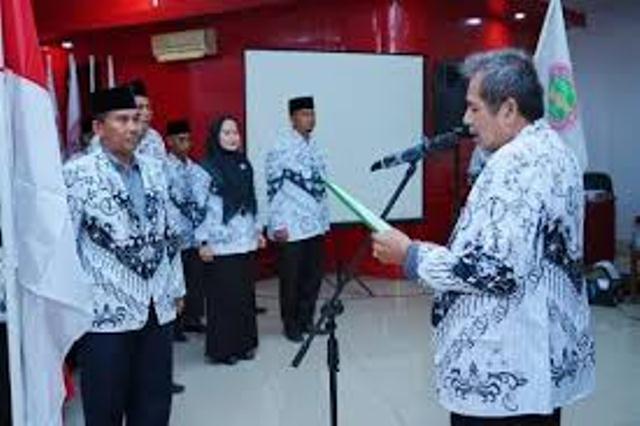 Mahadar Terpilih Aklamasi Sebagai Ketua PGRI Siak Periode 2025 - 2030