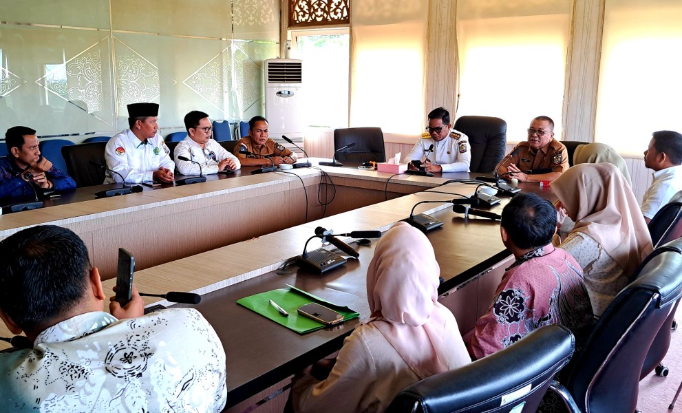 Terima Kunjungan Kemenag, Bupati Pelalawan Dukung Penguatan SDM Keagamaan
