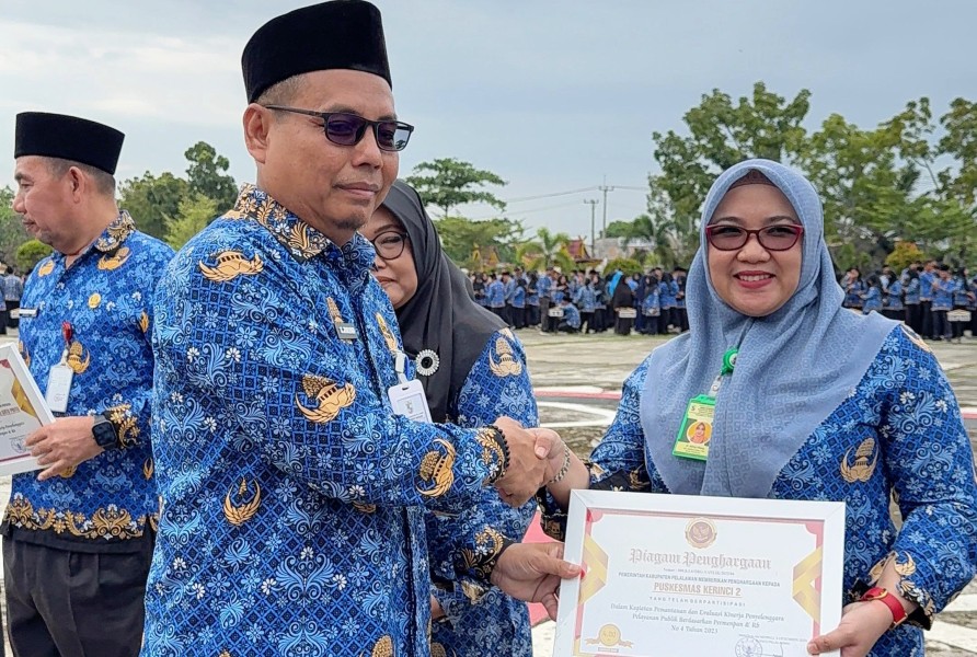 Sekda Pelalawan Pimpin Upacara Peringatan Hari Ibu ke-97, Apresiasi Karya Nyata Perempuan