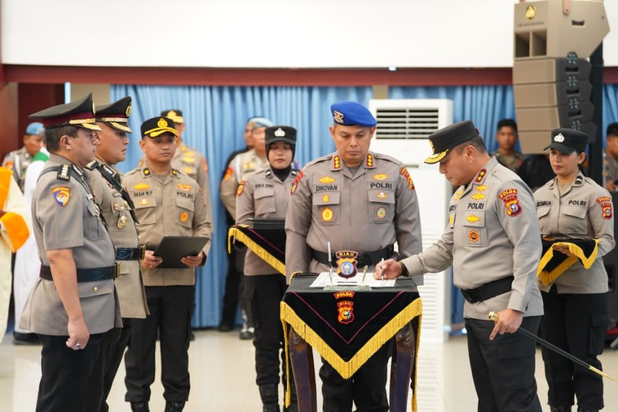 Ini Daftar Pejabat Baru Polda Riau yang Baru Dilantik Kapolda Irjen Herry Heryawan