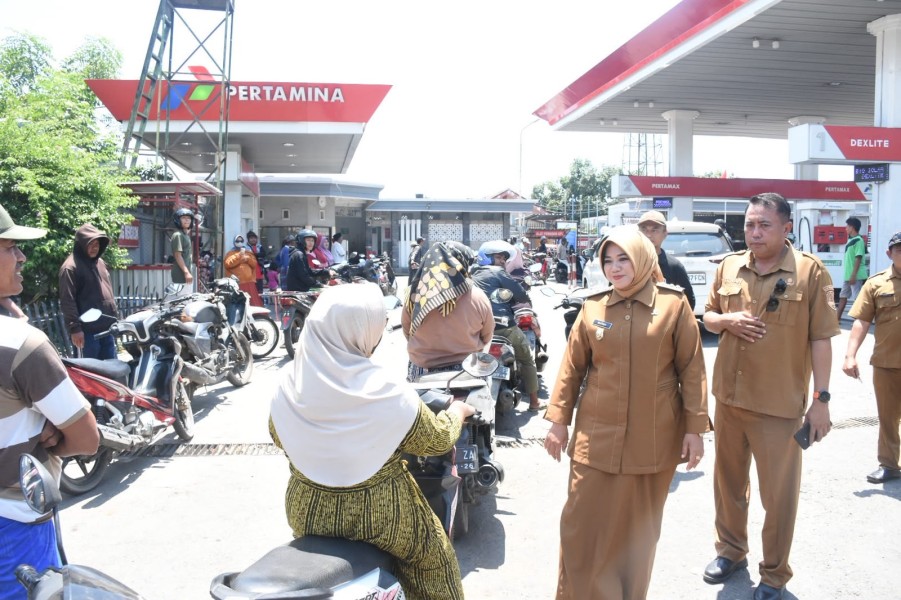 BBM Situbondo Langka, Bupati Usulkan Truk Lewat Pelabuhan Jangkar