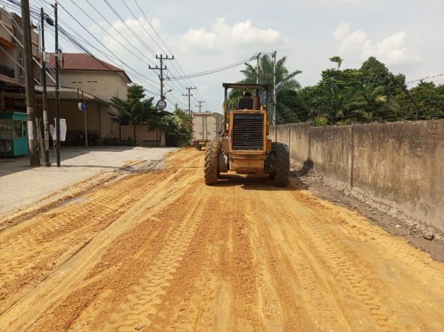 Jalan Bangau Sakti Sudah Mulai Diperbaiki