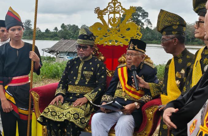Momen Khidmat Bupati Zukri di Prosesi Belimau Sultan Jelang Ramadan 1447 H