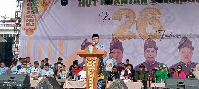 PLT Kepala Dinas Pariwisata Wakili Gubernur Riau Buka Helat Pacu Jalur HUT Kuansing Ke 26 Tahun