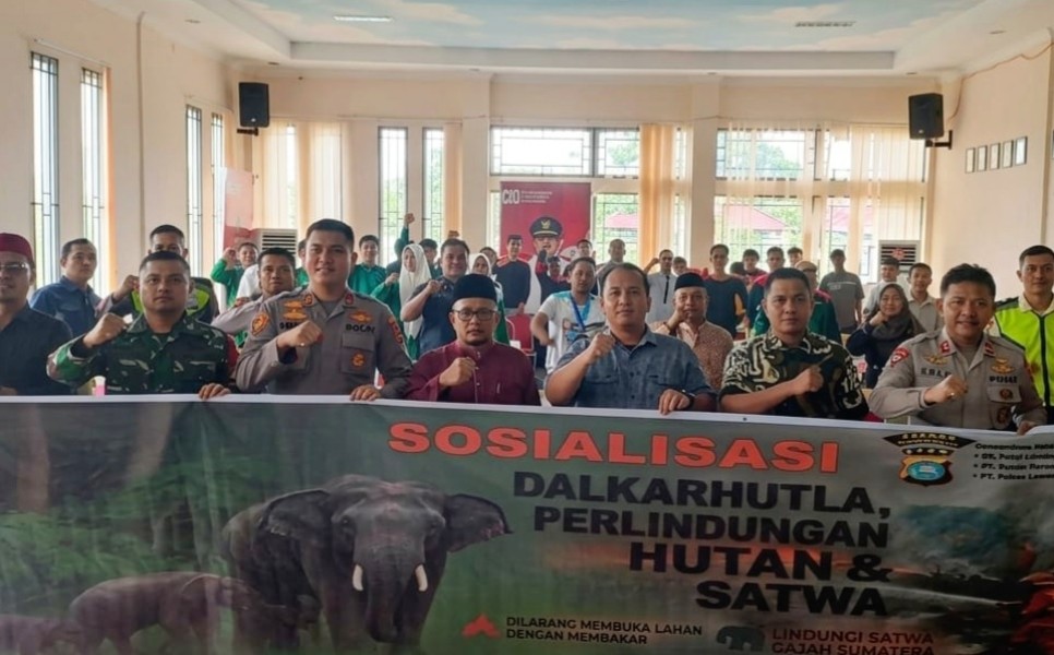 Sinergi PT NWR, Kepolisian, dan Masyarakat Langgam dalam Penanggulangan Karhutla dan Edukasi Satwa Liar