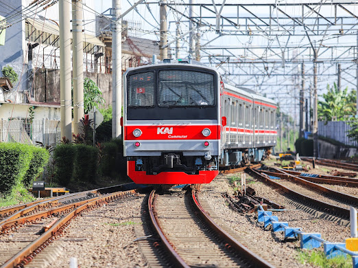 KAI Commuter Akan Menambah Perjalanan KRL Jadi 1.063 Mulai 1 Februari 2025