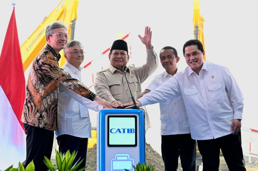 Tegaskan Komitmen Hilirisasi Nasional Presiden Prabowo Resmikan Proyek Baterai Terbesar di Asia Tenggara
