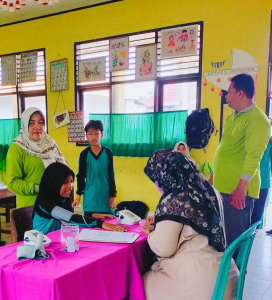 Kerja Sama Sekolah dan Puskesmas, Anak SD di Inhu Dapat Layanan Kesehatan Gratis