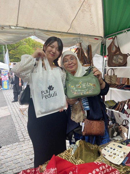 Pemberdayaan Perempuan Baduy Digenjot oleh PLN Enjiniring di Festival Persahabatan Indonesia-Japan