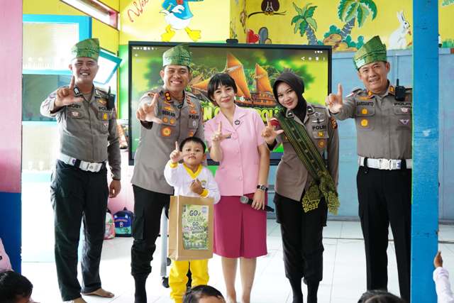 Green Policing Hadir di TK Kemala Bhayangkari, Anak-anak Diajak Peduli Lingkungan Sejak Usia Dini